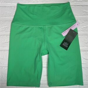 NEW Women's High-Rise ButterBliss Bike Shorts Wild Fable, Green